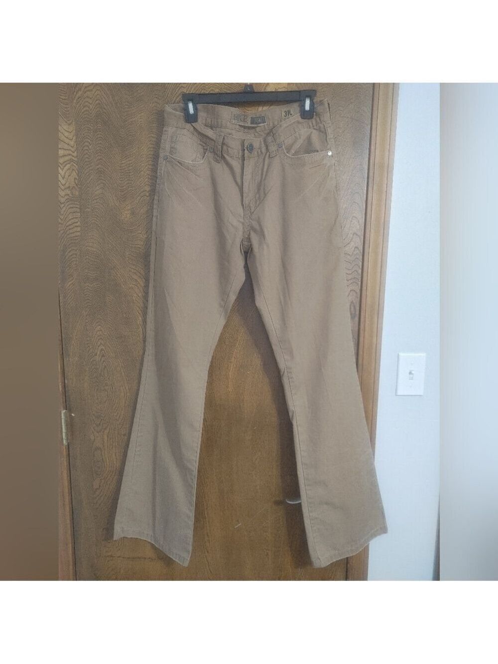 BKE Fulton Khaki Pants Men's Waist size 31 Inseam 34 Walnut 100% cotton Bootcut